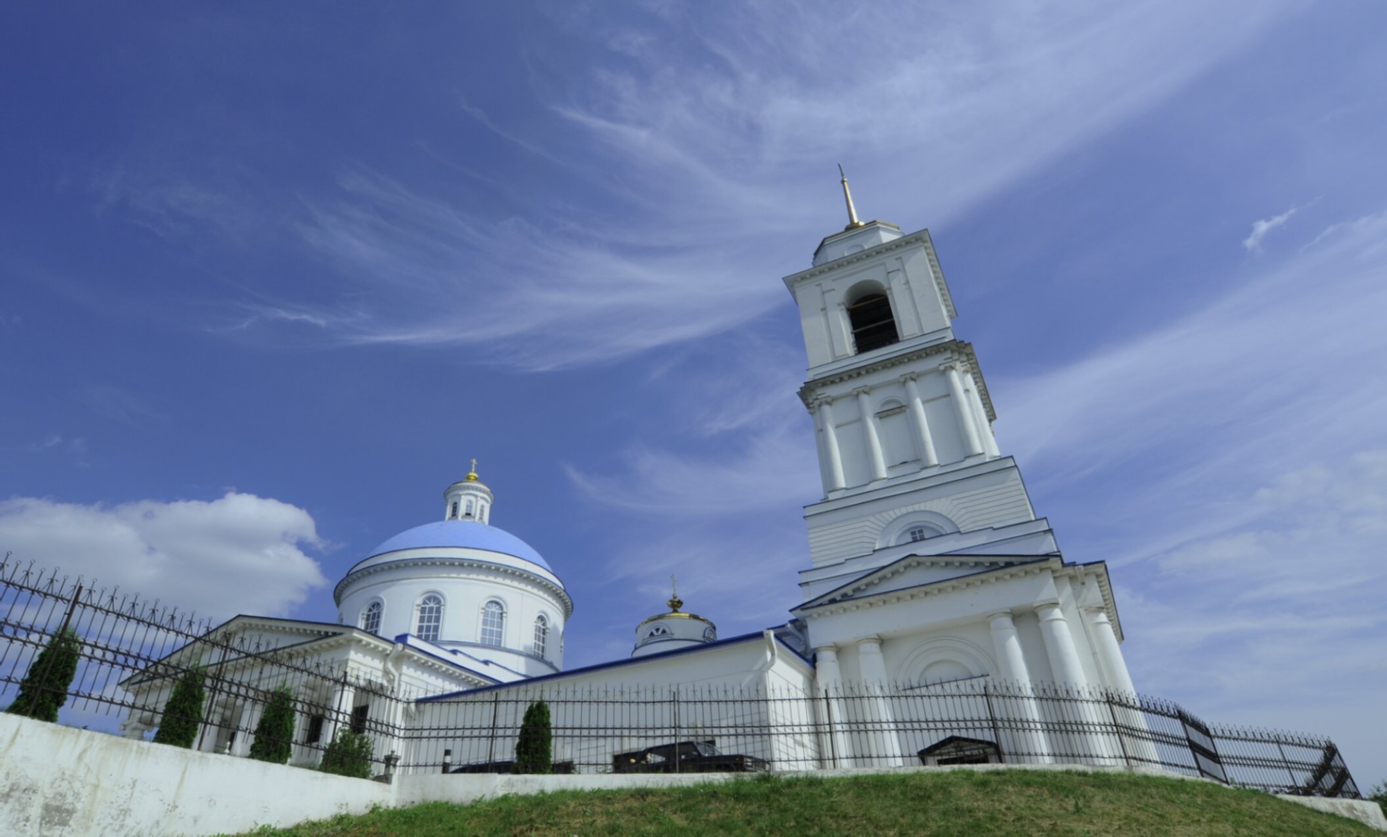 Собор Николы Белого — кафедральный храм Серпухова