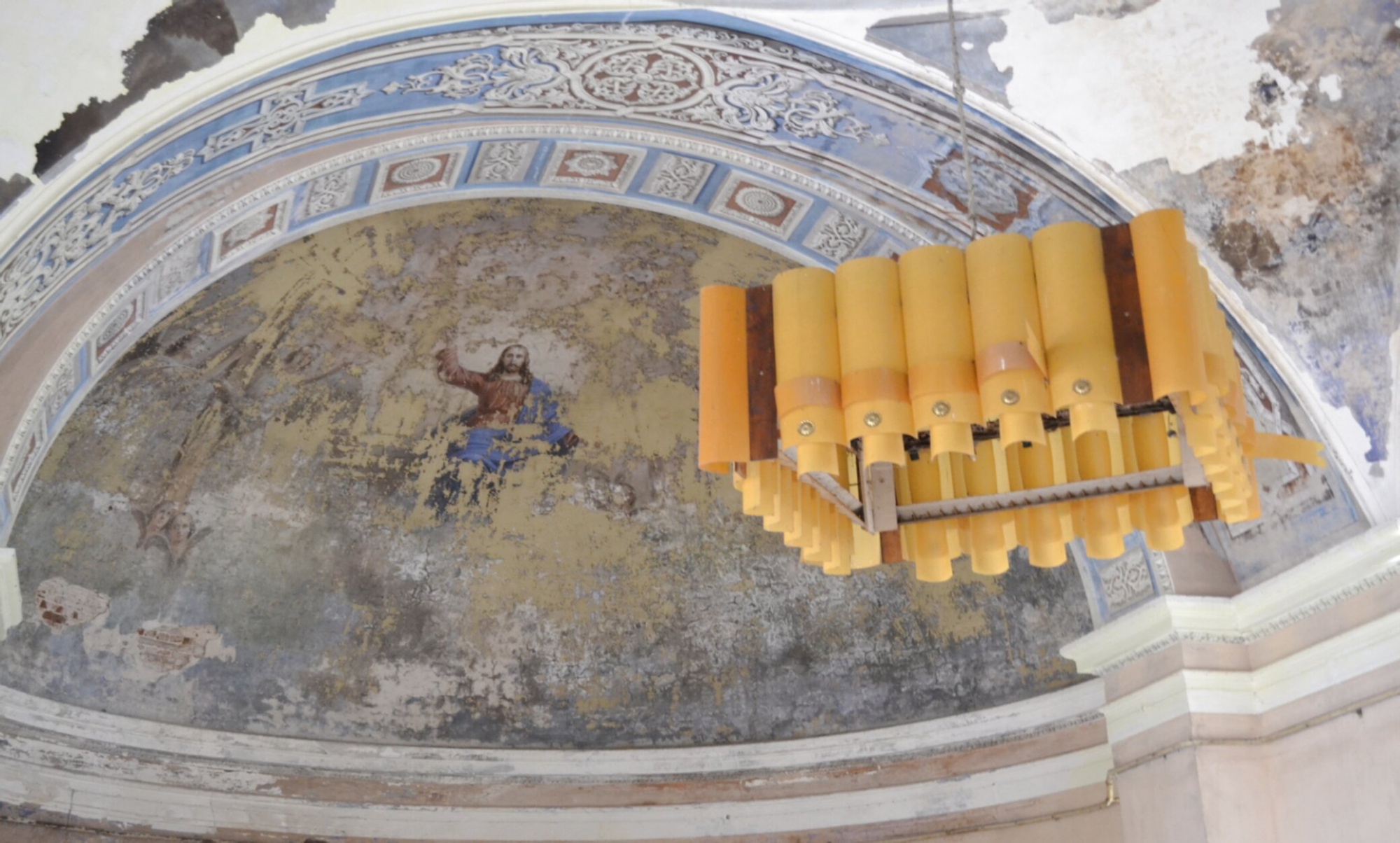 Интерьер Богоявленской церкви в селе Яконово