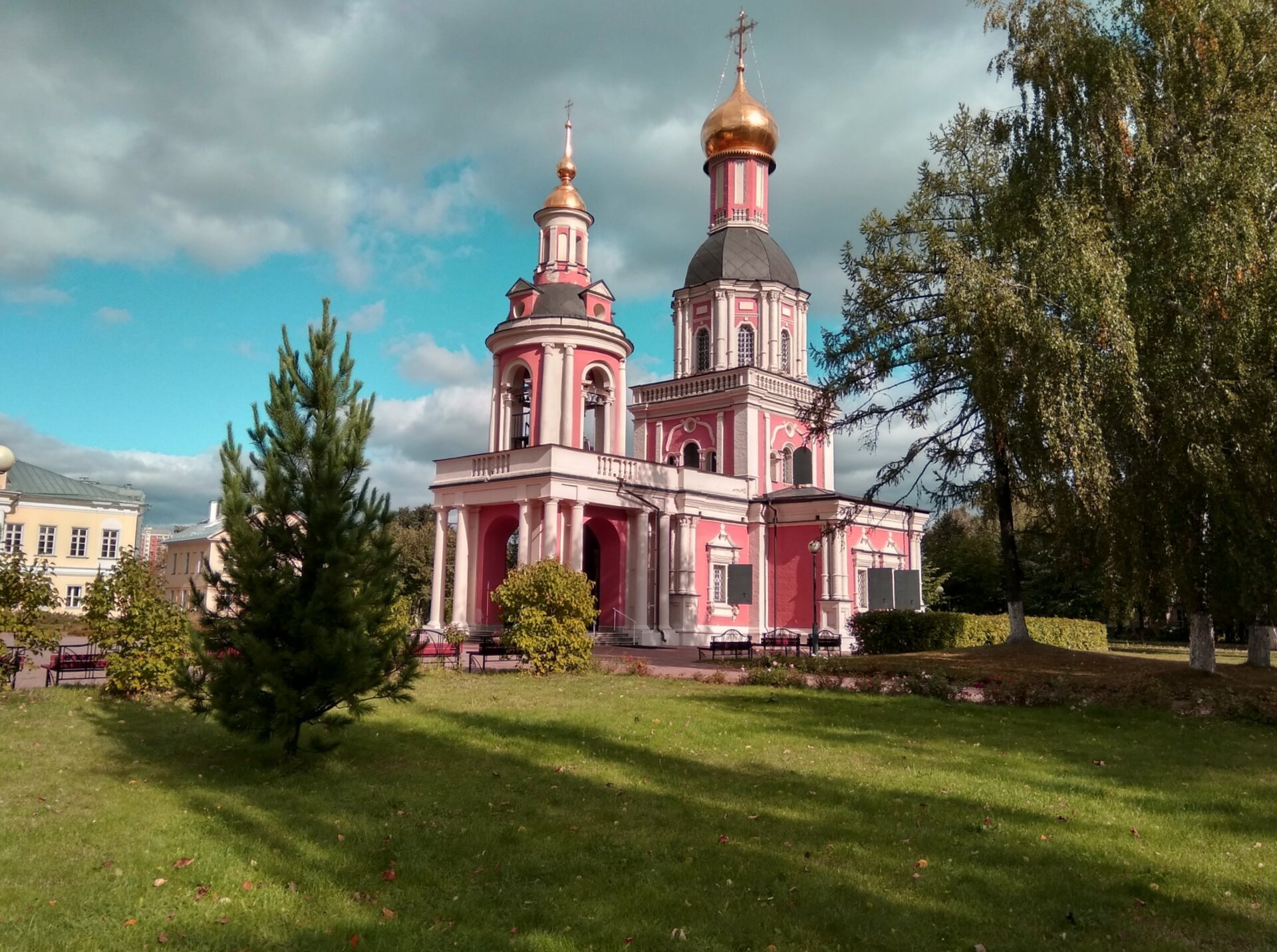 Храм Троицы Живоначальной в Свиблове