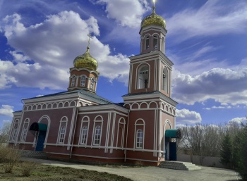 Храм во имя святых первоверховных апостолов Петра и Павла в Красноармейске