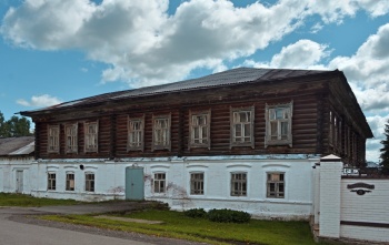 Гостиница для паломников Свято-Покровского женского монастыря в Верхотурье