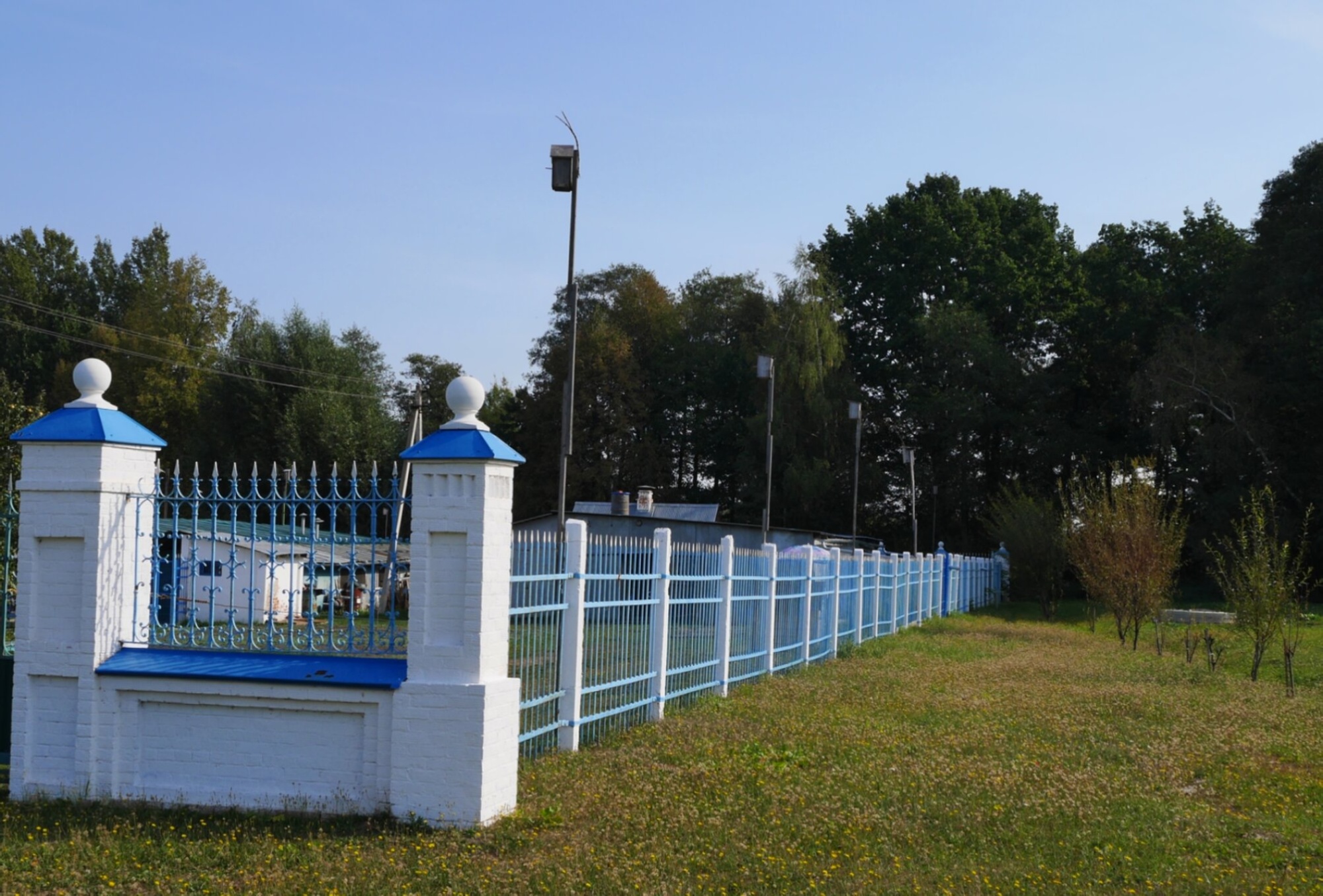 Ограда Церкви Покрова Пресвятой Богородицы в селе Воскресенки