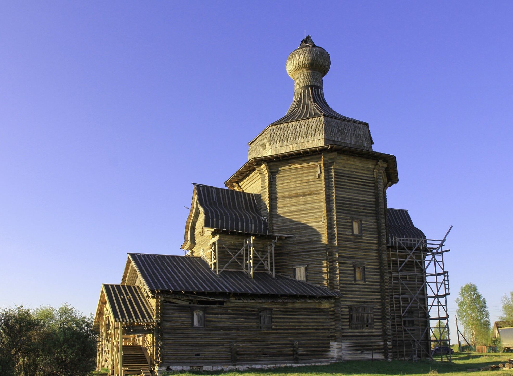 Никольская церковь в Зачачье - памятник деревянного зодчества