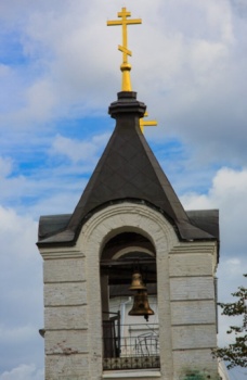 Колокольня Церкви Спаса Нерукотворного Образа в селе Деулино