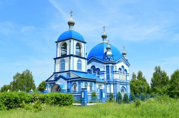 Храм Рождества Христова в посёлке Товарково