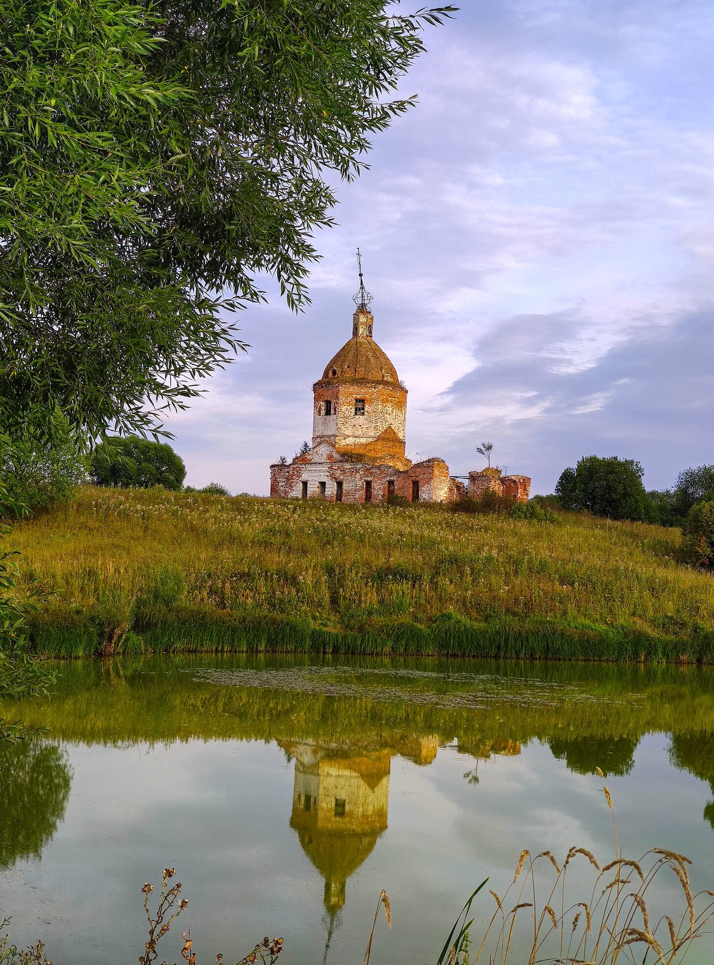 Церковь Покрова Пресвятой Богородицы в селе Алферьево