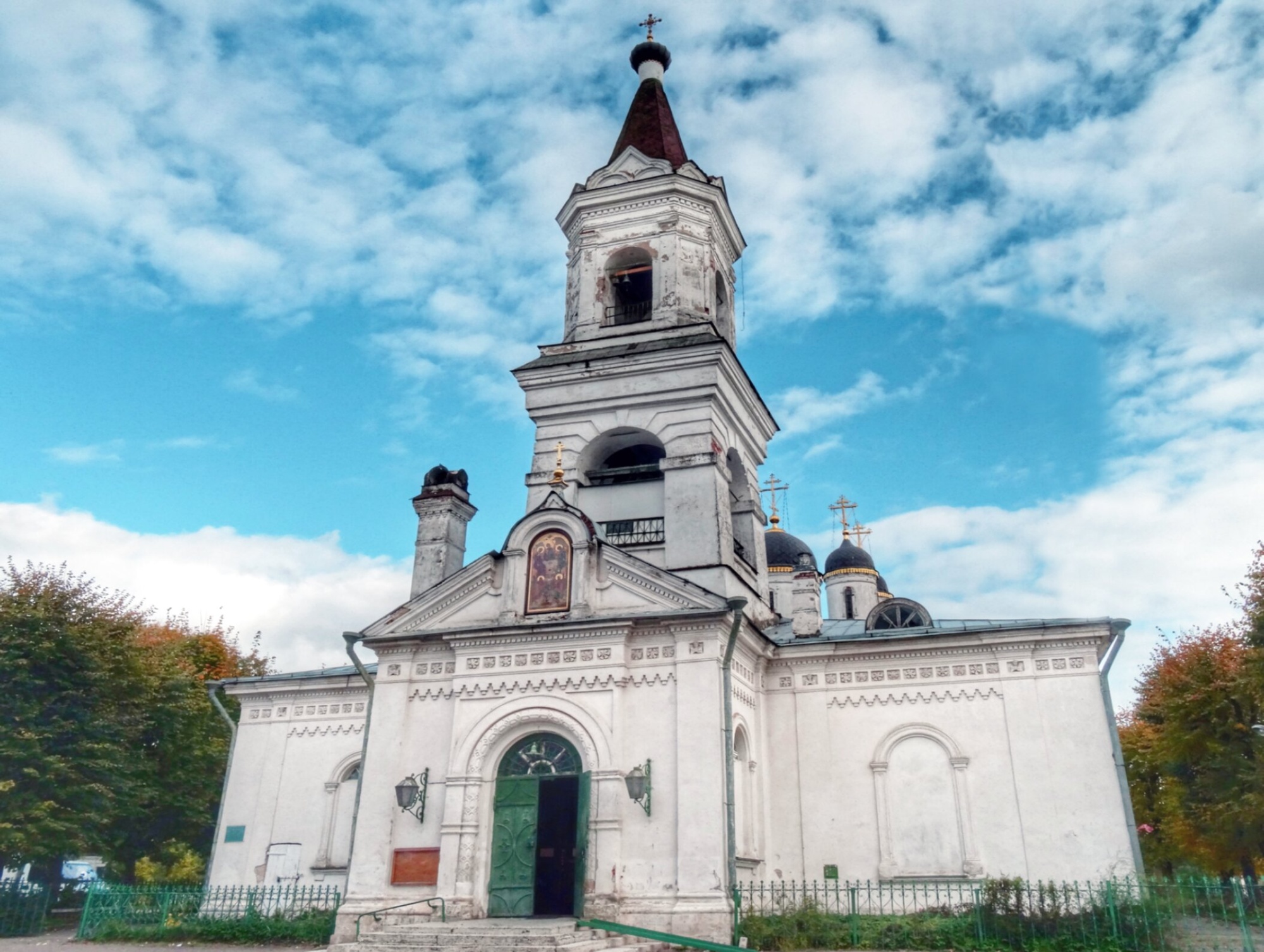 Храм Белой Троицы в Твери