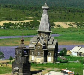 Успенская церковь в селе Варзуга — жемчужина деревянного зодчества
