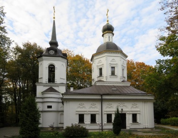 Храм Рождества Пресвятой Богородицы в усадьбе Васькино