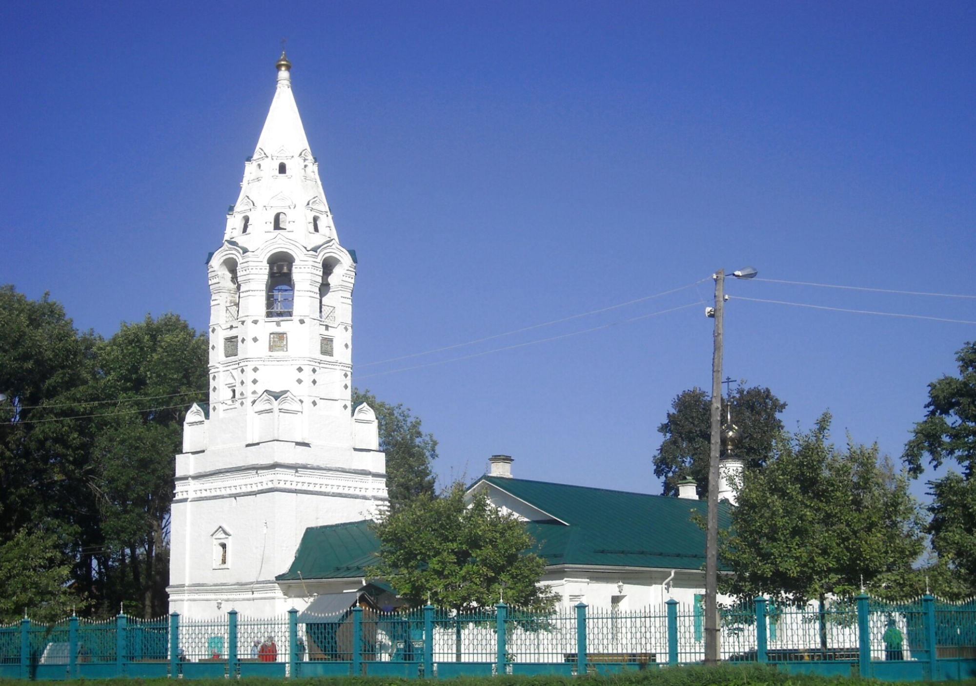 Церковь Покрова Пресвятой Богородицы в Тутаеве (Романовская сторона)
