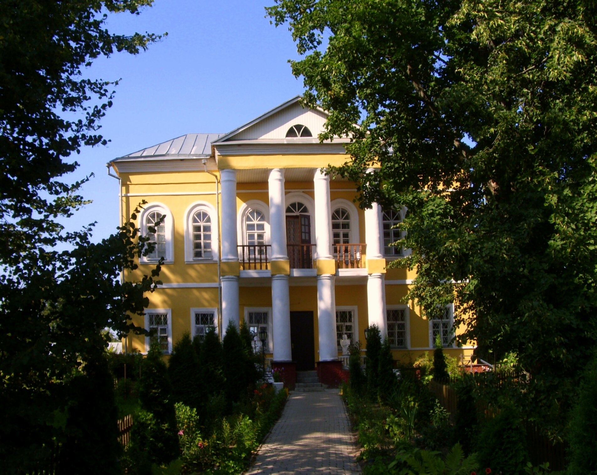 Игуменский корпус Николо-Одринского женского монастыря