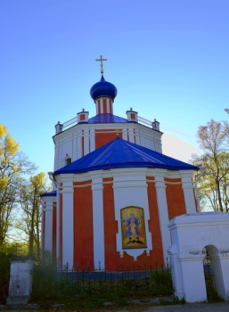 Церковь Воскресения Христова в селе Прутня