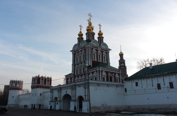 Преображенская надвратная церковь Новодевичьего монастыря