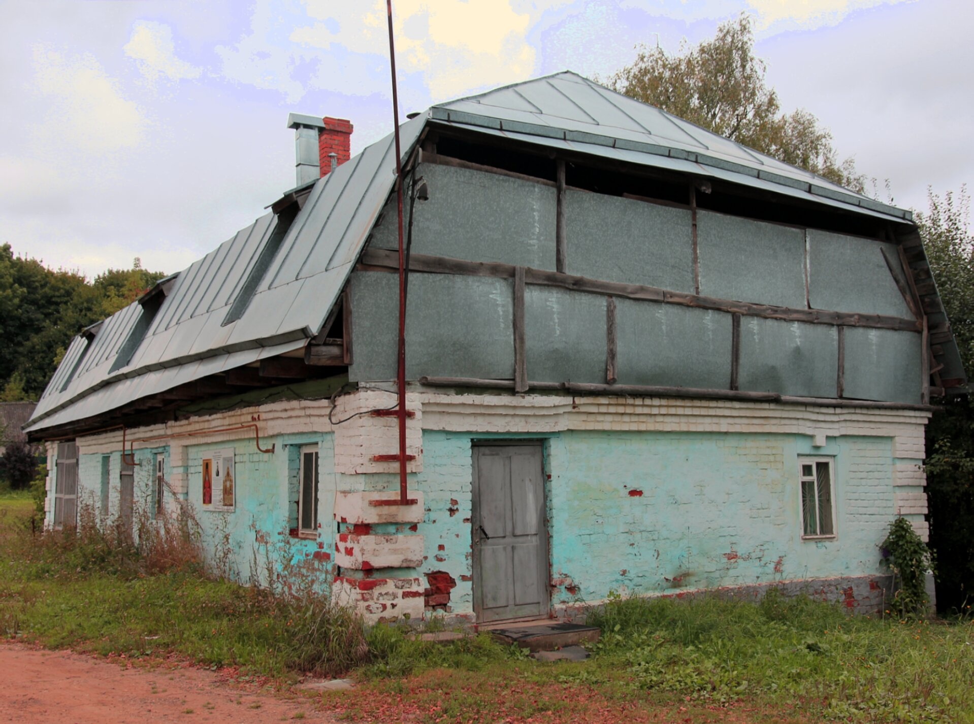 Сторожка на территории Храма Сретения Господня в Переславле-Залесском