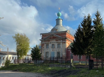 Церковь Воскресения Христова в Венёве