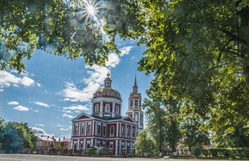 Спасский собор в Кирове: история и архитектура на фото