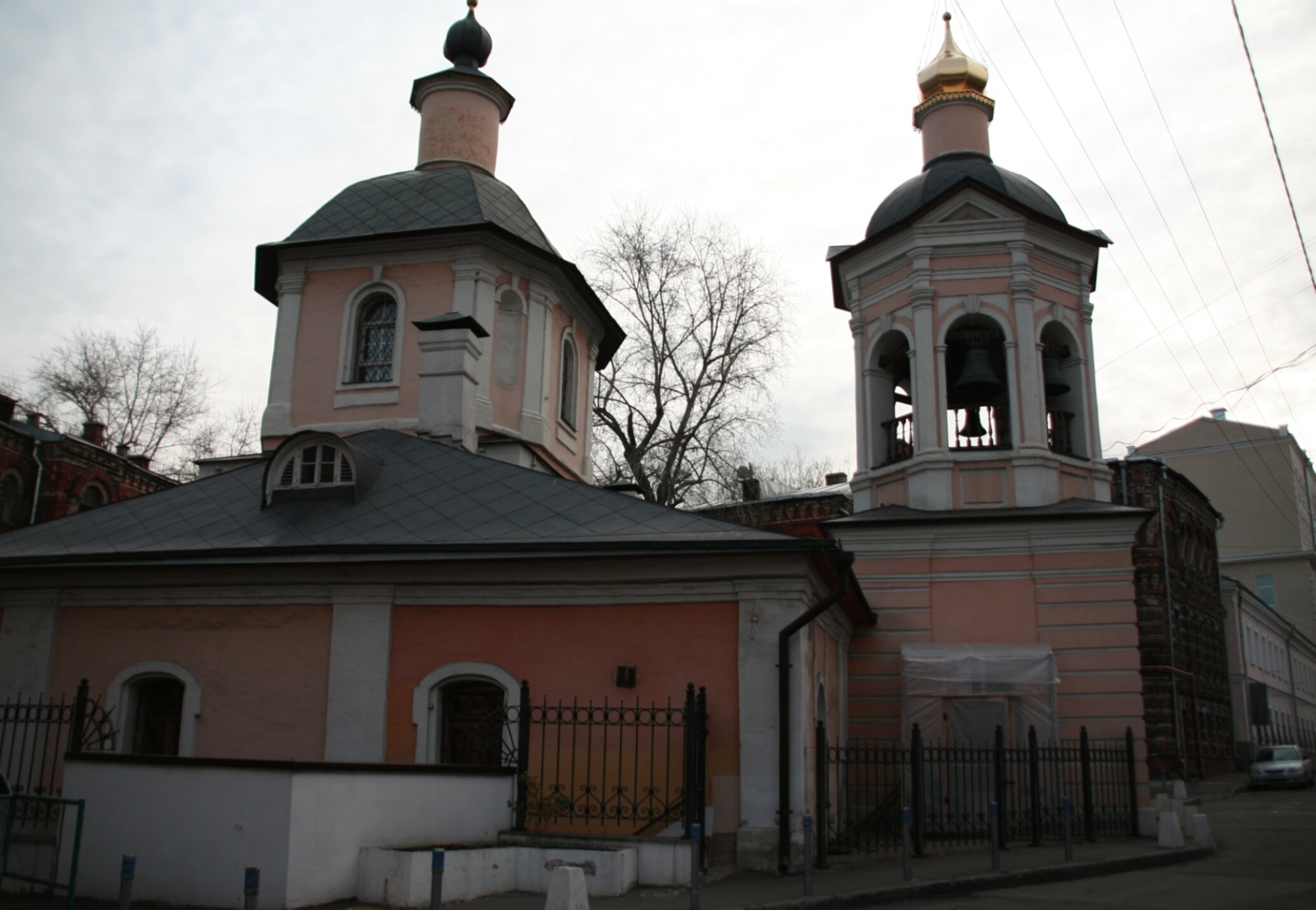 Храм Преподобного Сергия Радонежского в Крапивниках