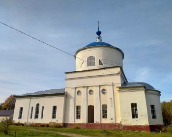 Церковь Рождества Пресвятой Богородицы в селе Махра