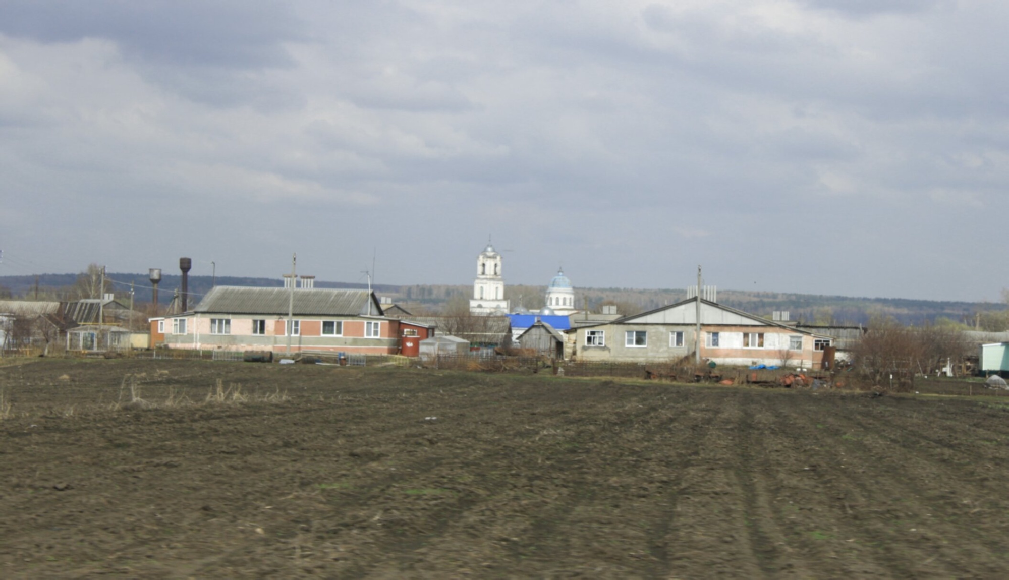 Храм Святой Троицы в селе Нарышкино (Красный Бор)