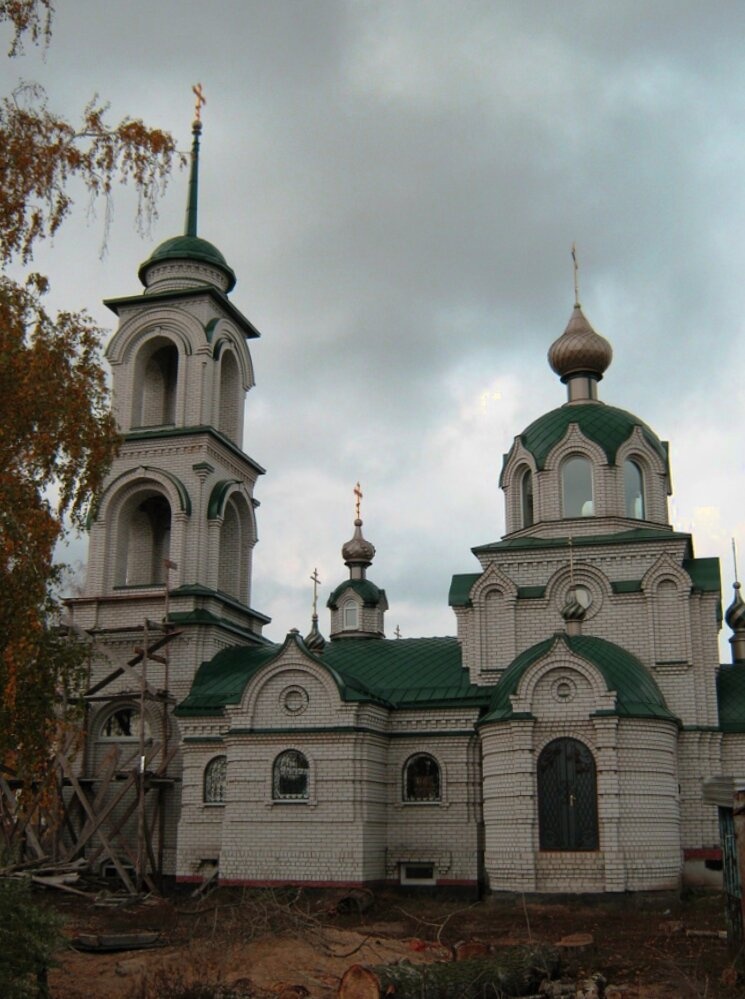 Храм Михаила Архангела в селе Новоживотинное