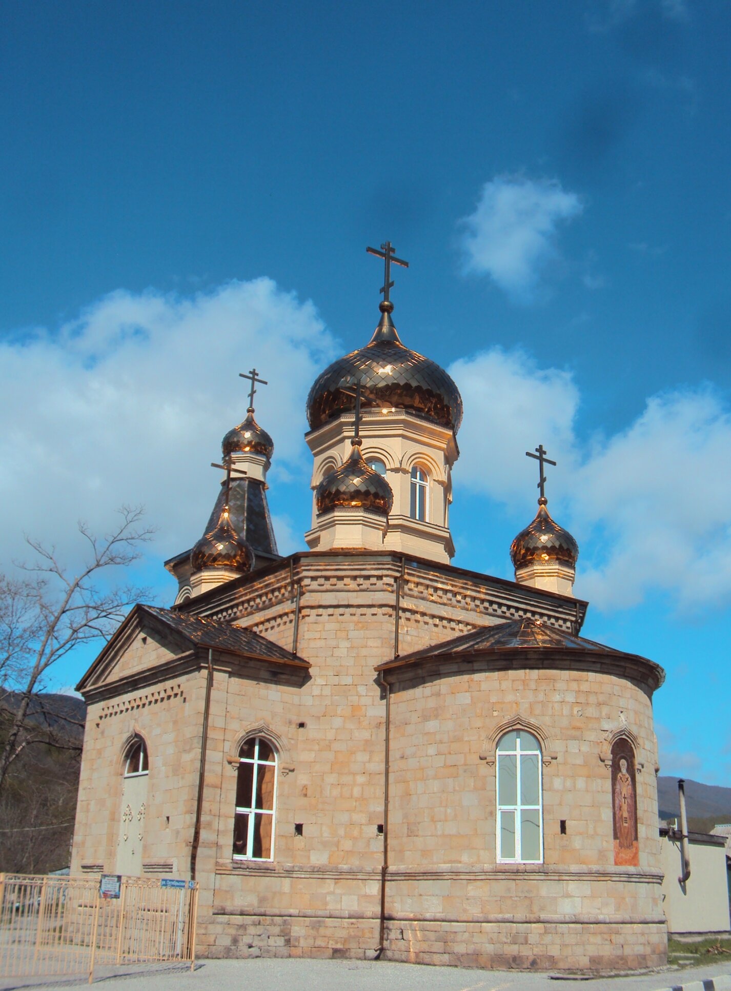 Храм Святителя Николая Чудотворца в селе Адербиевка