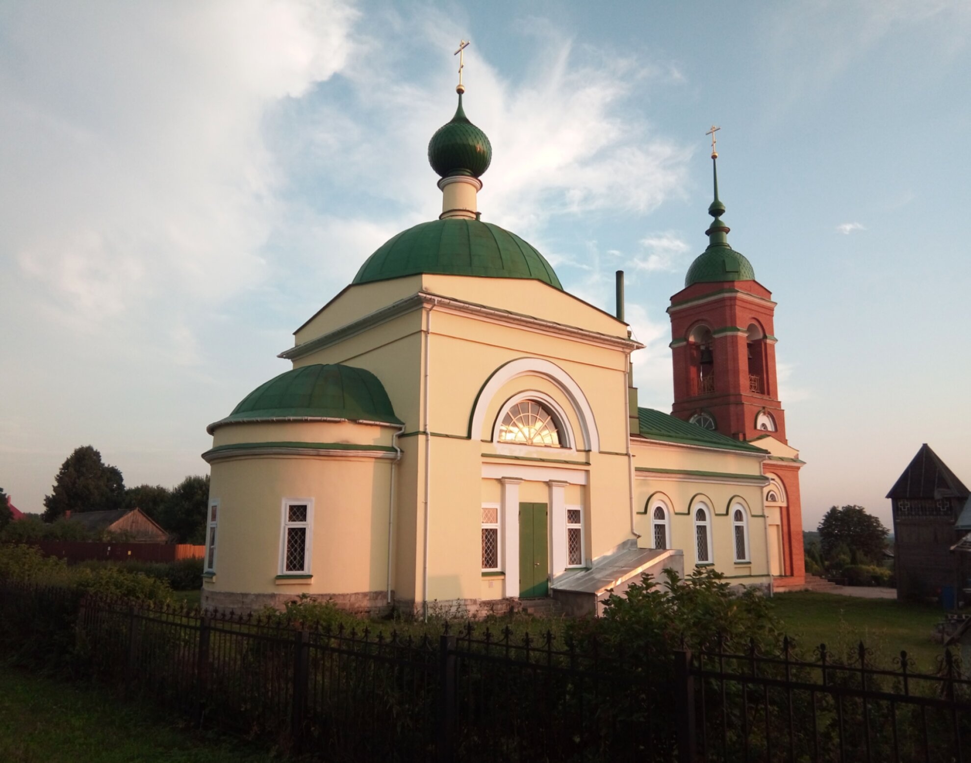 Церковь Рождества Пресвятой Богородицы в селе Мишутино