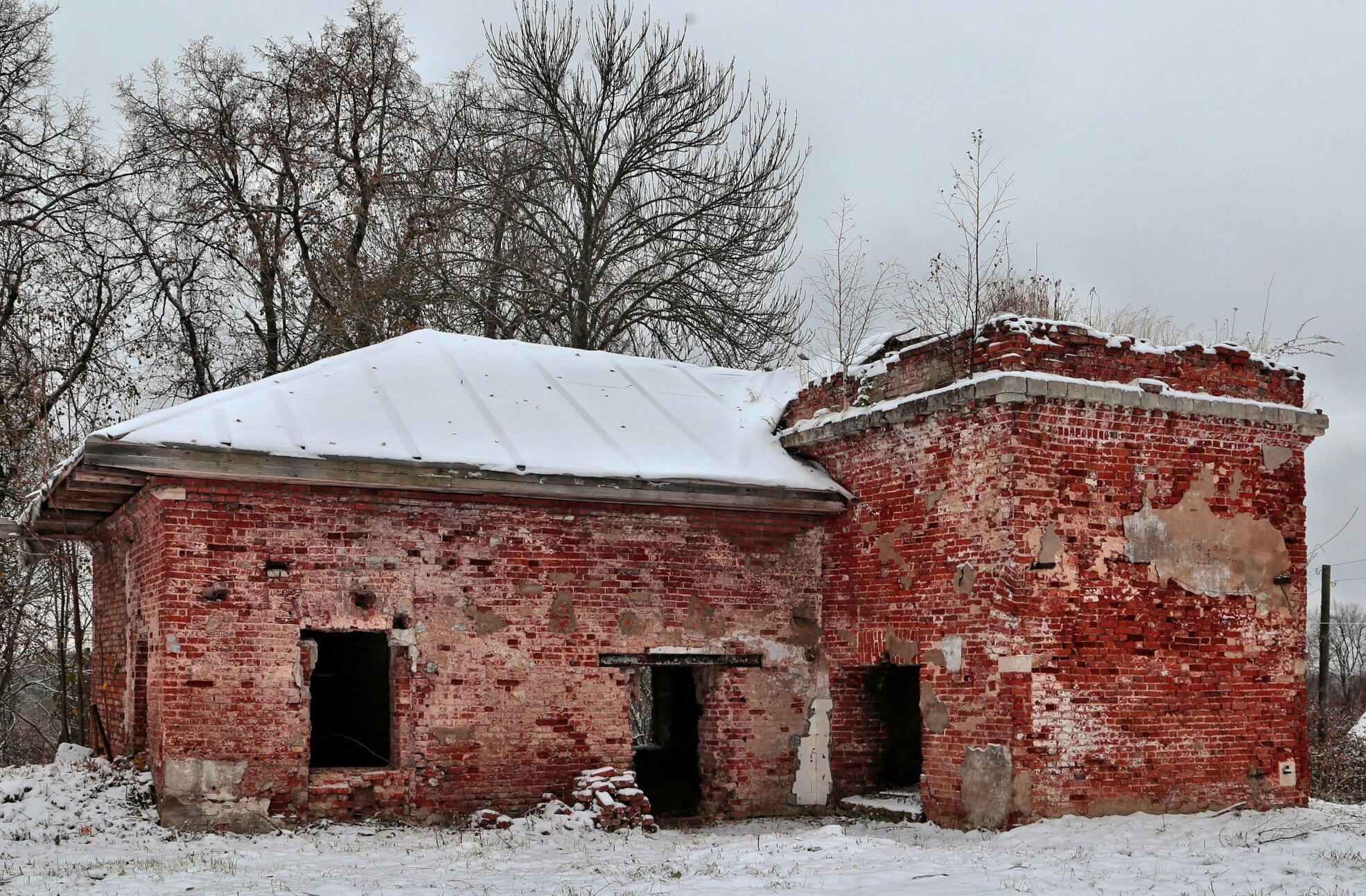 Церковь Рождества Богородицы в Глебовском - зимние руины храма