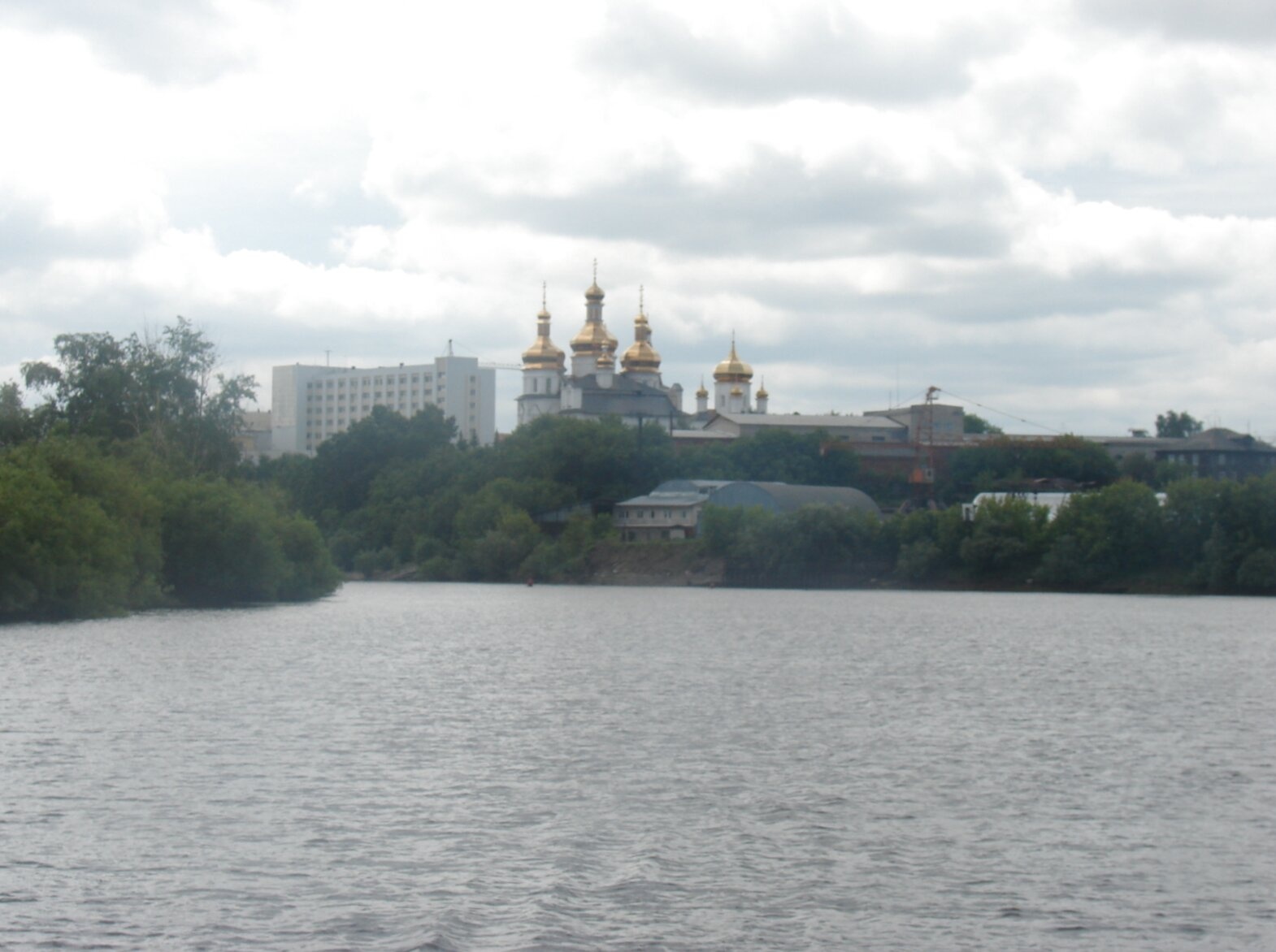Свято-Троицкий мужской монастырь в Тюмени — зимняя благодать