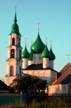 Храм Воскресения Христова в селе Левашово