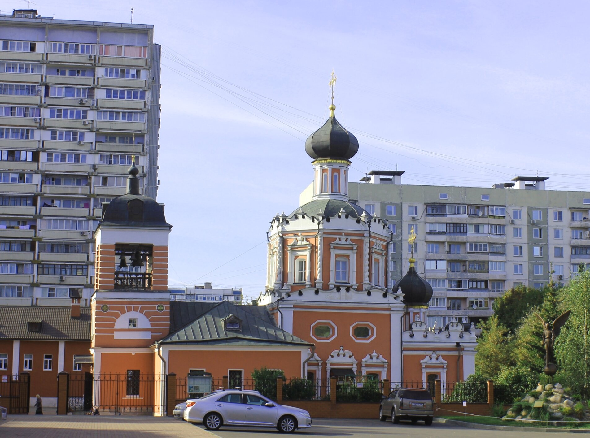 Храм Живоначальной Троицы в Коньково