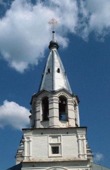 Колокольня Спасо-Преображенского храма в Спас-Загорье