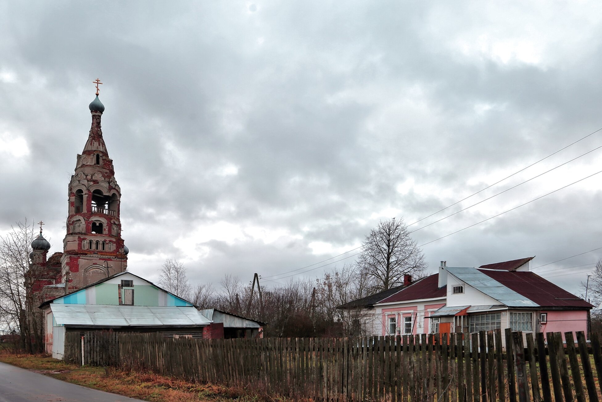 Храмовый комплекс в селе Седельницы