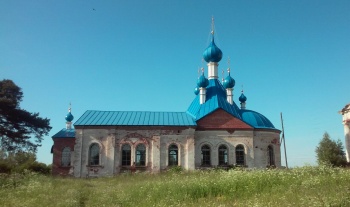 Храм Сретения Господня в селе Микшино