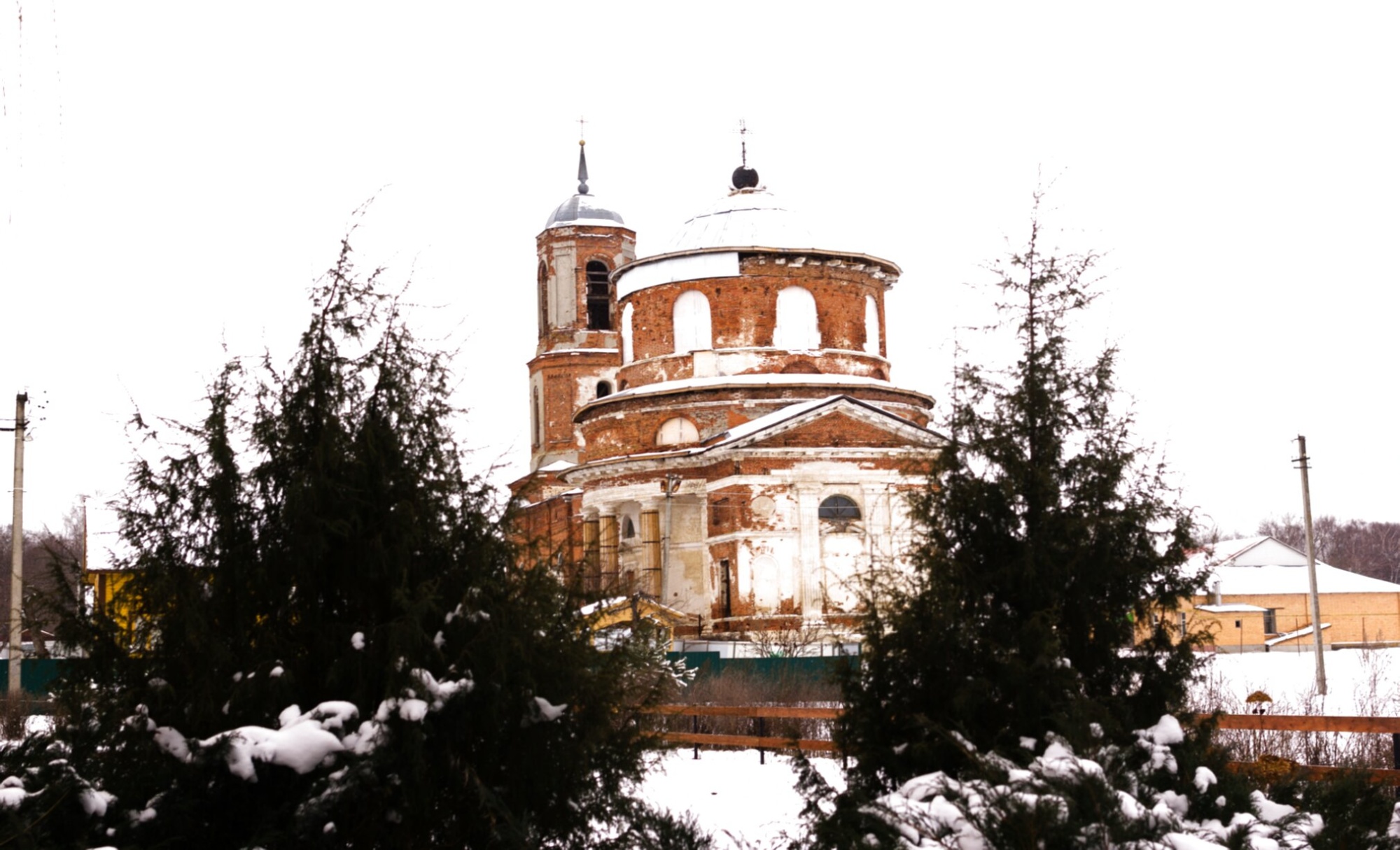 Храм Рождества Христова в селе Истье