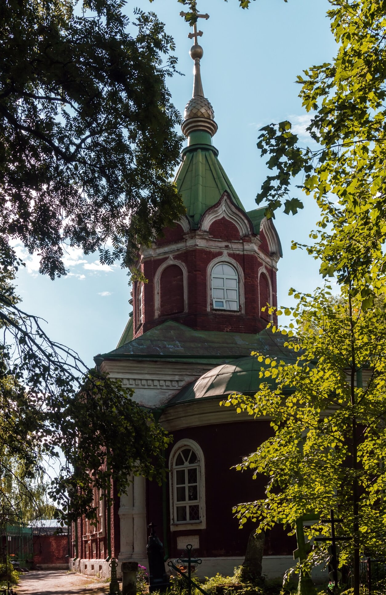 Свято-Введенская церковь в Калязине