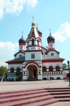 Храм Живоначальной Троицы в Старых Черемушках