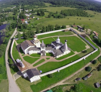 Ферапонтов Белозерский монастырь с высоты птичьего полета