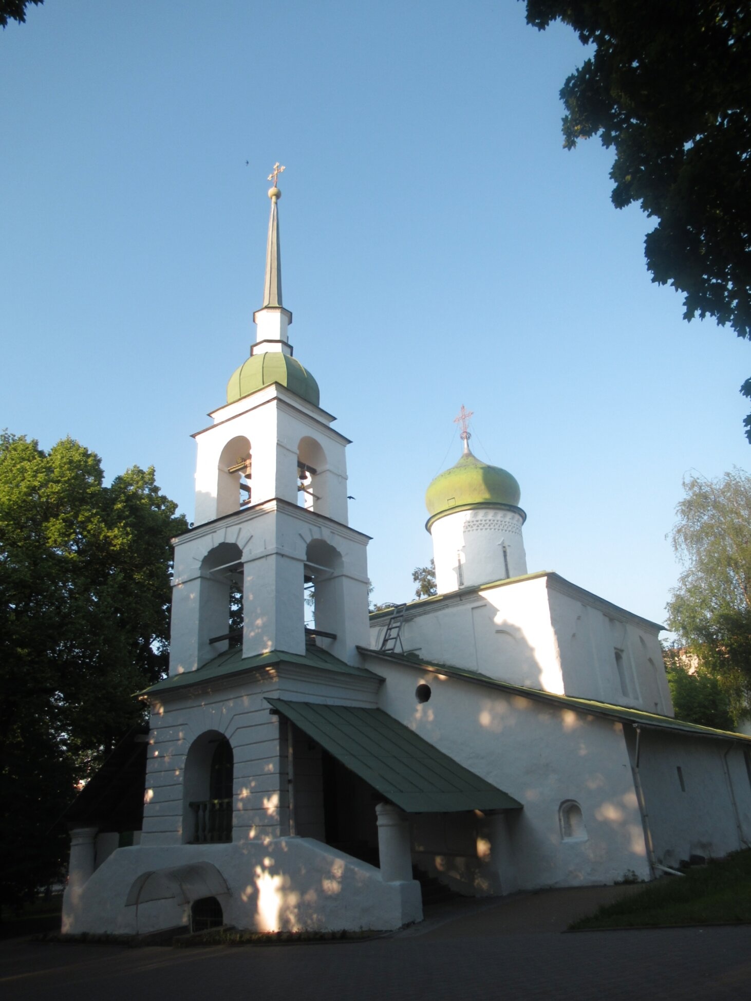 Храм Святой Анастасии Узорешительницы в Пскове