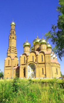 Храм Воскресения Христова (Красная церковь) в Вичуге