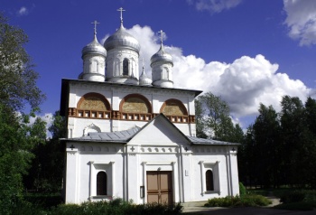Церковь Святой Троицы (Троицкая церковь) в Старой Руссе