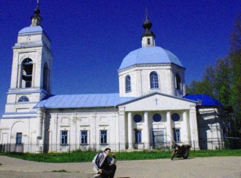 Храм Тихвинской иконы Божией Матери в селе Выпуково