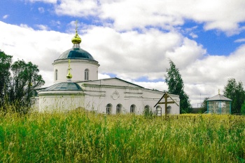Церковь Святой Троицы в Троице-Кочках