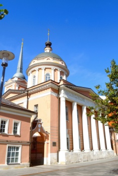 Храм Апостола Иоанна Богослова под Вязом