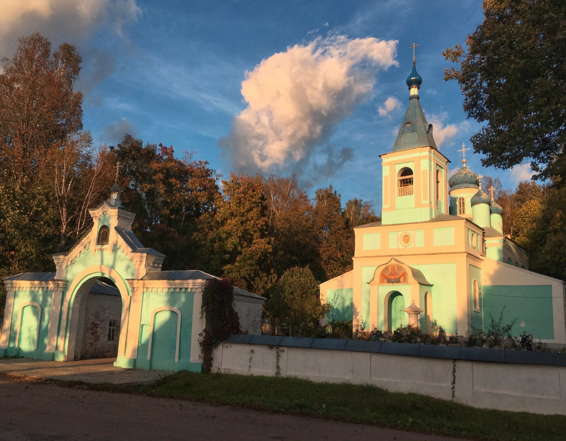 Храм Покрова Пресвятой Богородицы в городе Демидове