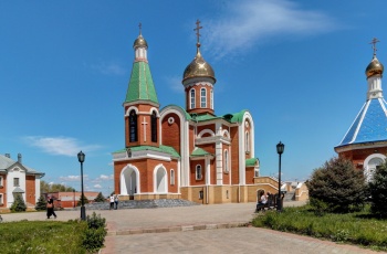 Церковь Христа Спасителя в селе Красный Яр: фотография и детальное описание