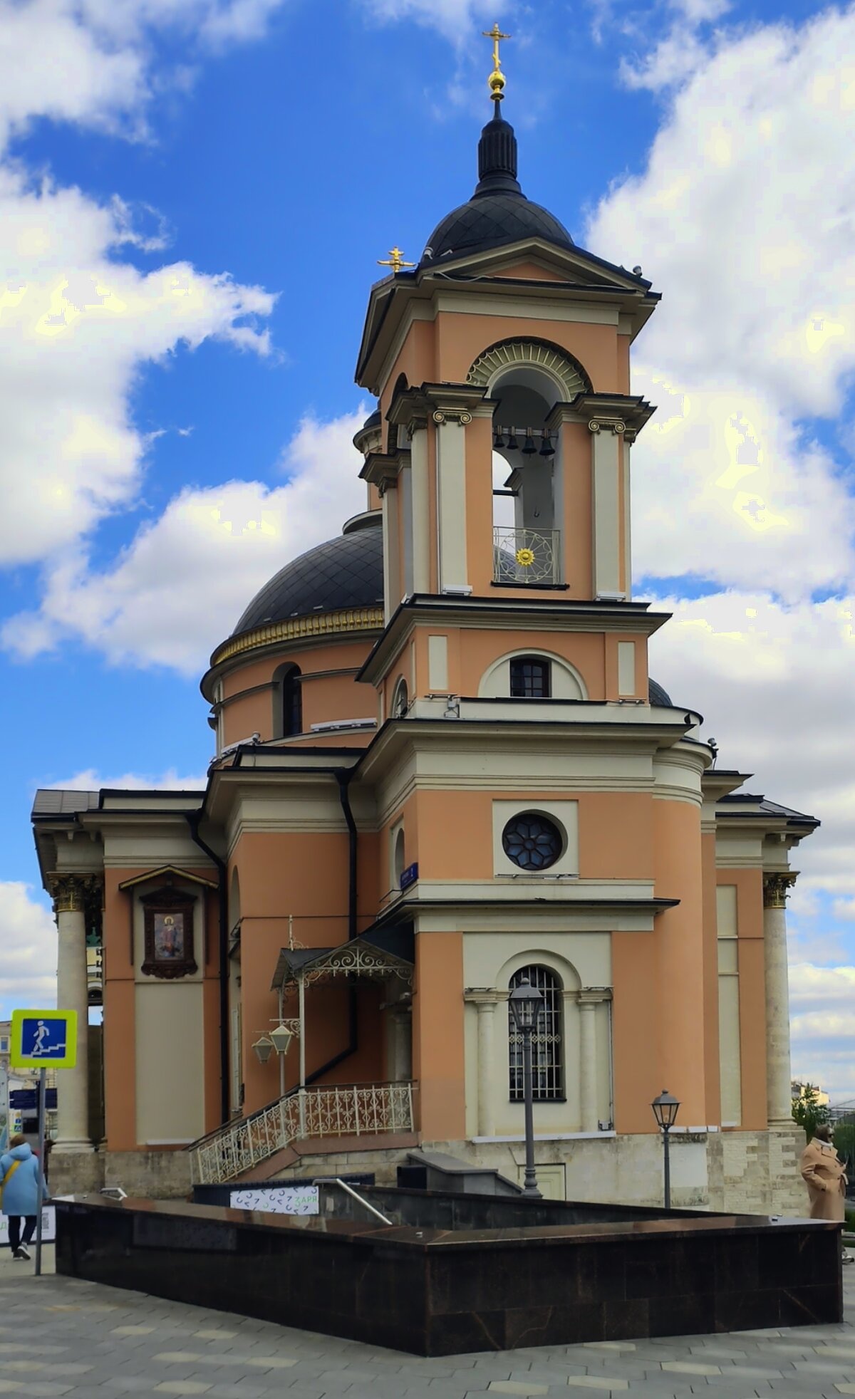 Храм Святой Великомученицы Варвары на Варварке