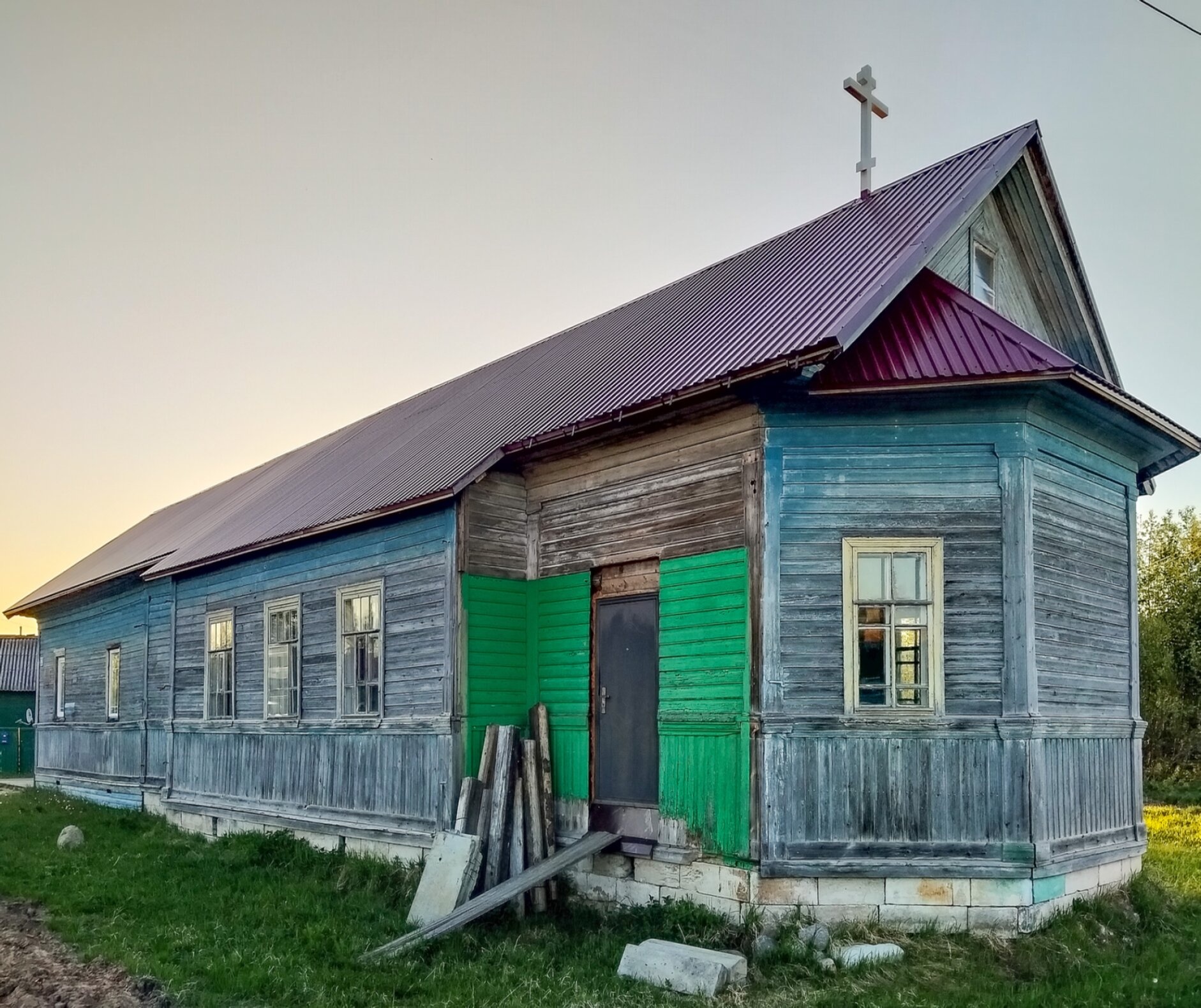 Церковь Дмитрия Солунского в селе Ломоносово