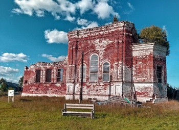 Церковь Петра и Павла в деревне Ратонаволок - памятник православного зодчества