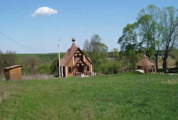 Воскресенская церковь в селе Усты