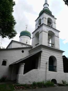 Храм Святой Великомученицы Анастасии Узорешительницы в Пскове